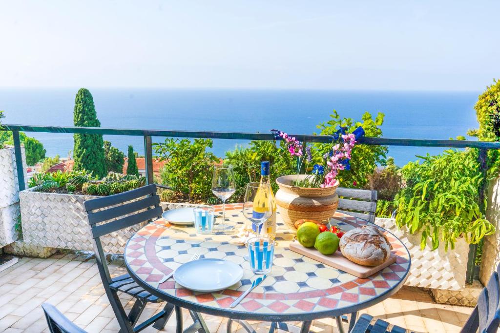 kurahomes-immobili- Onda Sul Golfo – Panorama sul Mare (1)